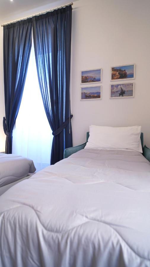 Hotel A Un Passo Da Tutto... Napoli Esterno foto