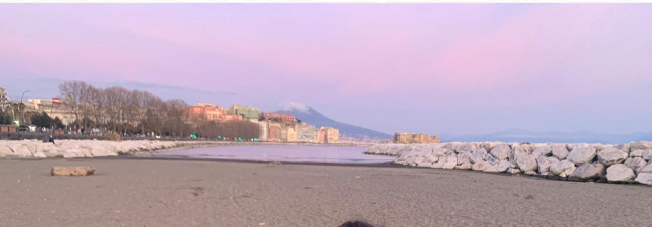 Hotel A Un Passo Da Tutto... Napoli Esterno foto